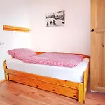 Sonnenseite Schonach - Private Infrarot-sauna - Ruhige Schwarzwald-ferienwohnung Nahe Triberg - 2 Schlafzimmer Auf 2 Etagen - Balkon Mit Weitblick - Bis 4 Gaeste - Parkplatz *