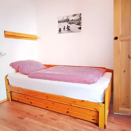 Sonnenseite Schonach - Private Infrarot-sauna - Ruhige Schwarzwald-ferienwohnung Nahe Triberg - 2 Schlafzimmer Auf 2 Etagen - Balkon Mit Weitblick - Bis 4 Gaeste - Parkplatz *