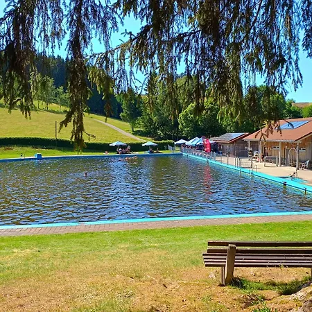 Sonnenseite Schonach - Private Infrarot-sauna - Schwarzwald-panoramablick - 2 Separate Schlafzimmer - Ruhige Lage Am Waldrand *